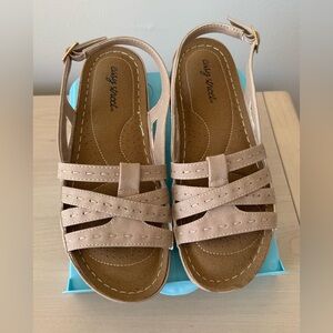 Easy Street Kehlani Taupe Sling-Back Wedge Sandals / Size 9W / NWOB